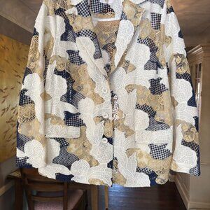 NWOT Disaya (Thailand) Crochet Jacket/Blazer/Top. Size 4